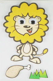 O leão colorido amigável das etiquetas dos desenhos animados 3D de ECO imprimiu para os presentes autoadesivos